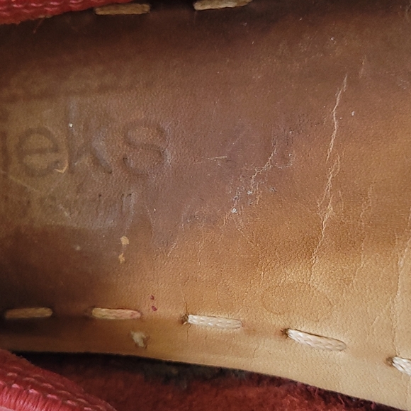 Cardinal Red Tieks - Sz 8 - Picture 15 of 16